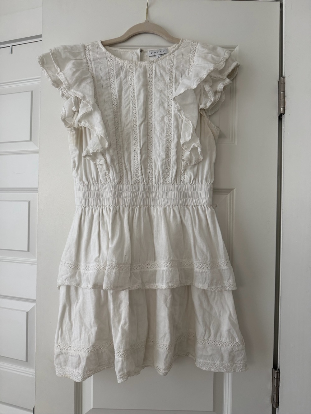 Gianni Bini Cream Ruffled Tiered Dress